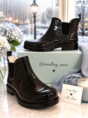 Forever Young Black Patent Croc Embossed Chelsea Rain Boots size 8